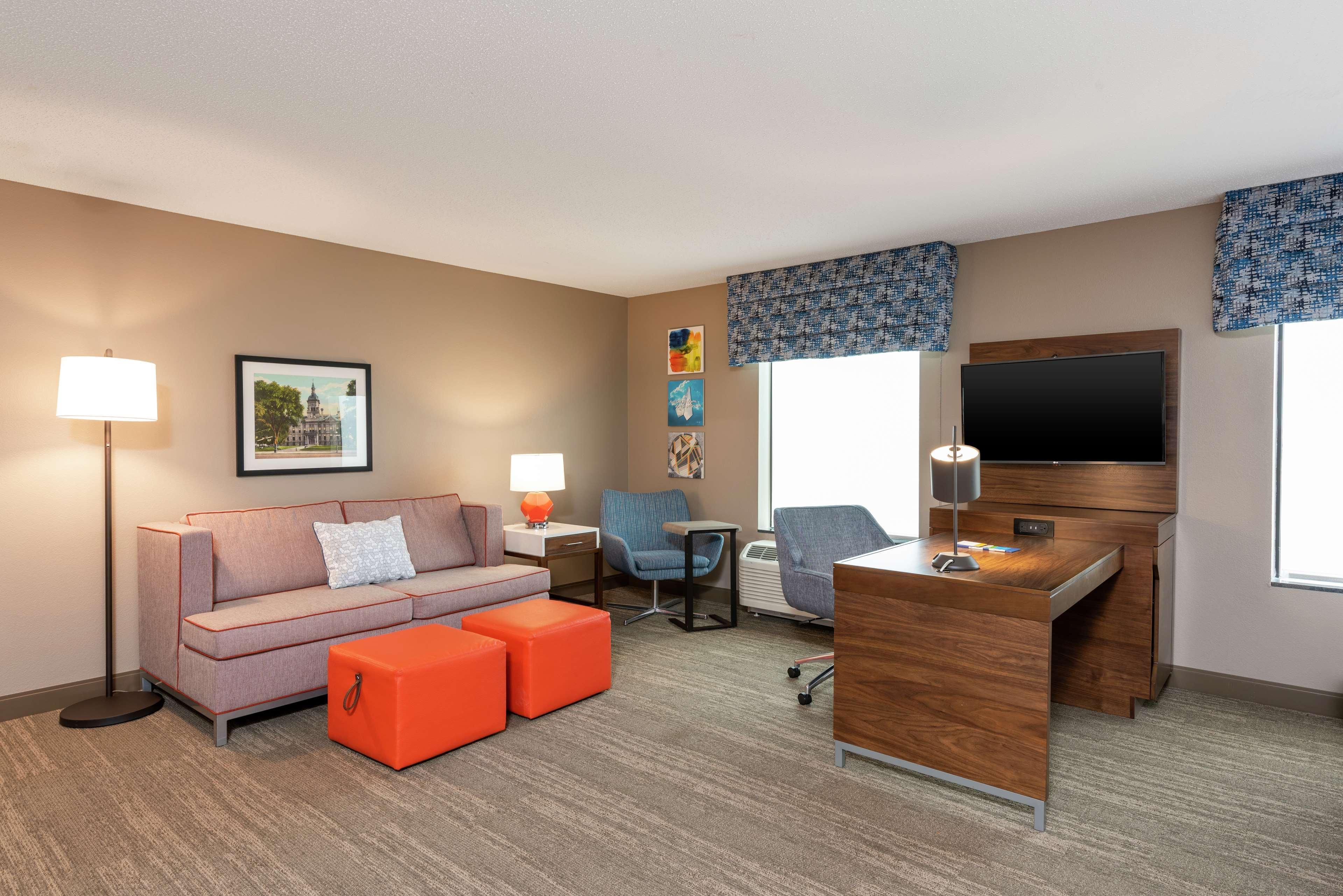 Hampton Inn & Suites Marshalltown Экстерьер фото