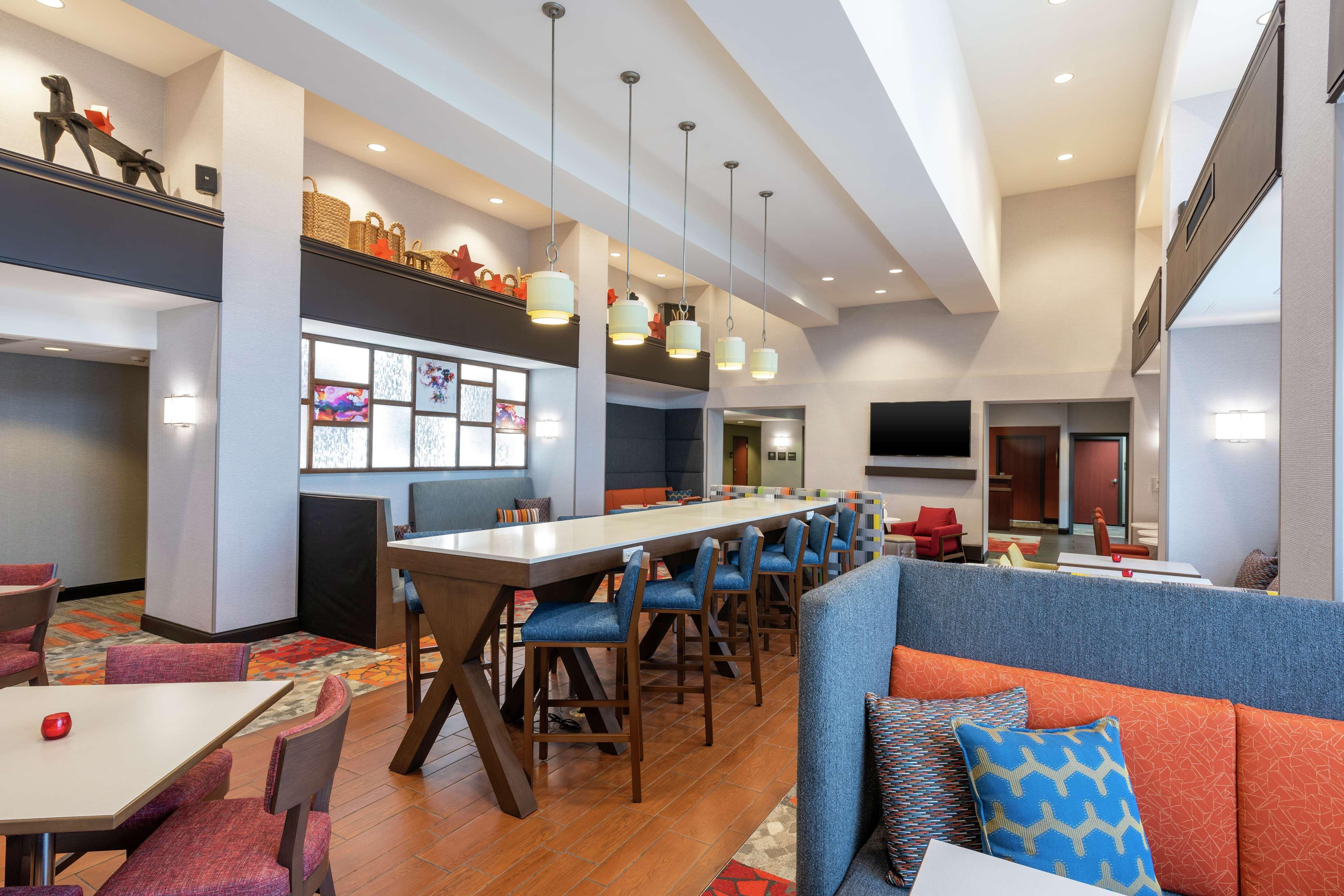 Hampton Inn & Suites Marshalltown Экстерьер фото