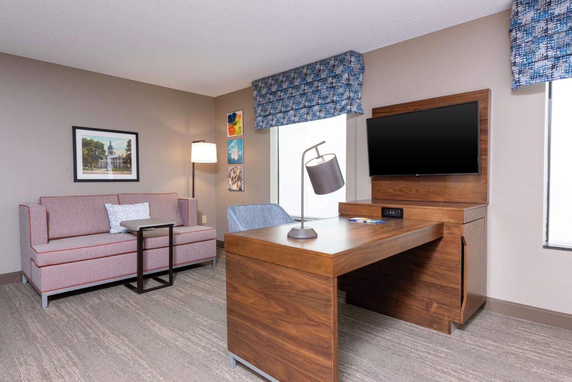 Hampton Inn & Suites Marshalltown Экстерьер фото