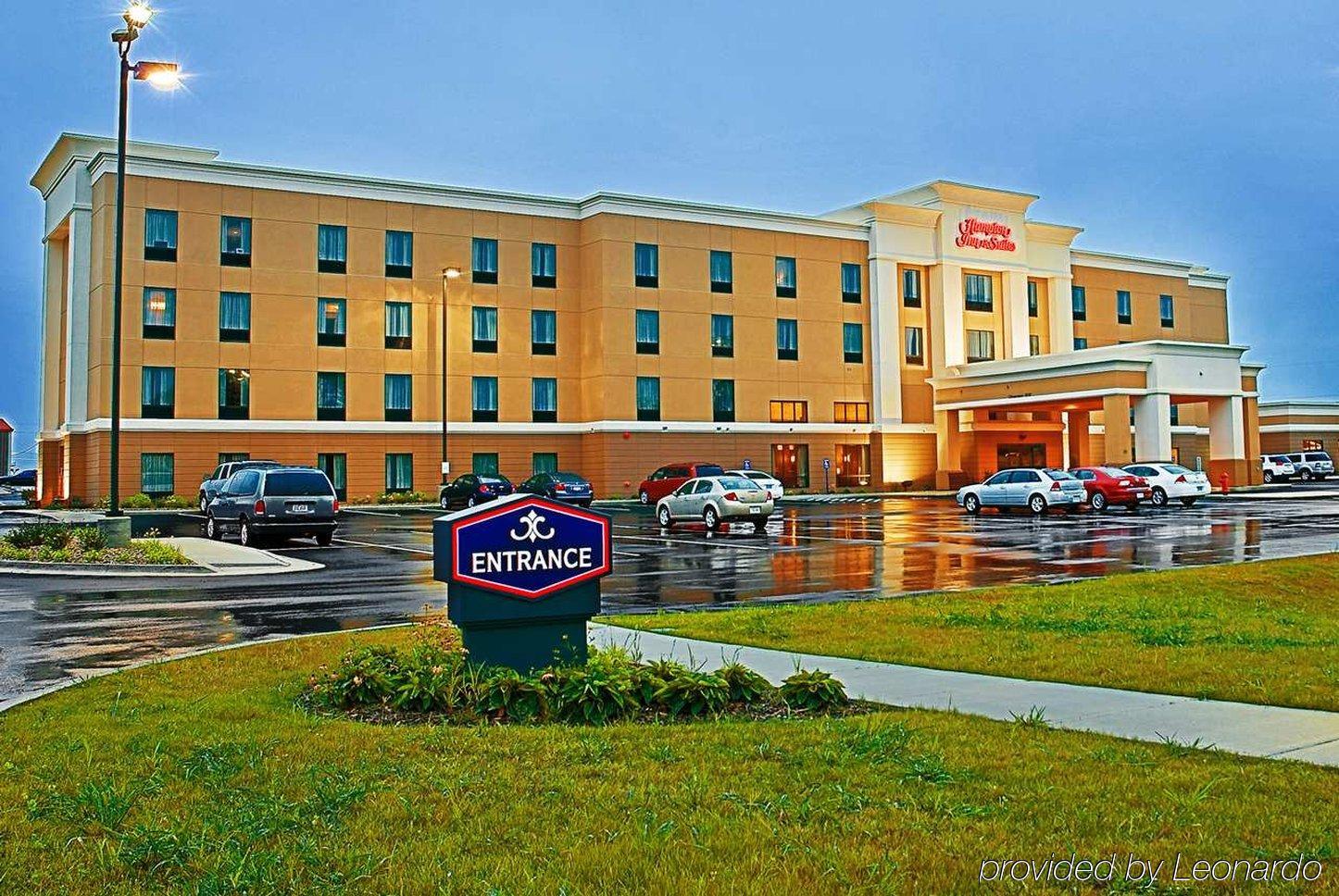 Hampton Inn & Suites Marshalltown Экстерьер фото