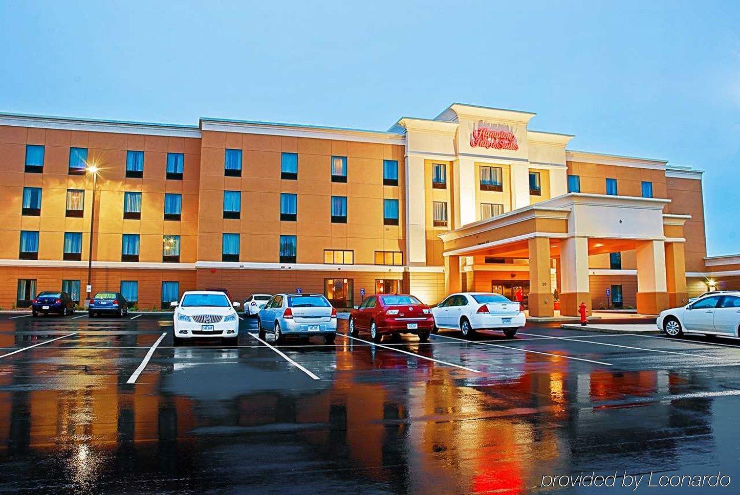 Hampton Inn & Suites Marshalltown Экстерьер фото